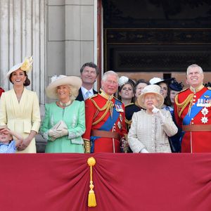 Was? Die britischen Royals müssen sich an Heiligabend wiegen