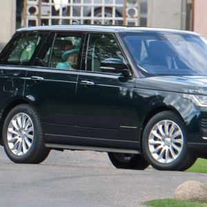 Hier kommen die Queen und Philip bei Beatrice' Hochzeit an