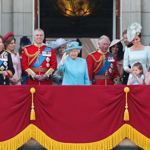 Kate vs. Meghan: Welche Herzogin trug den schöneren Look?