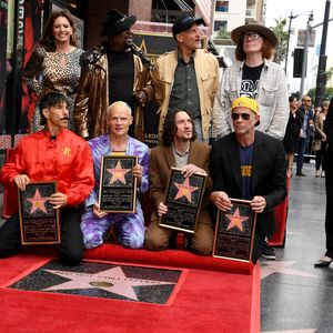 Die Red Hot Chili Peppers enthüllen ihren Walk-of-Fame-Stern