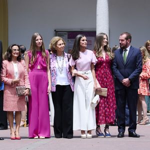 Spanien-Royals zeigen sich stylish bei Sofias Firmung!
