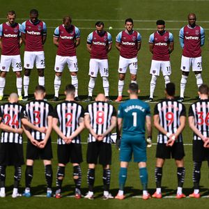 UK-Fußballclubs legten Schweigeminute für Prinz Philip ein