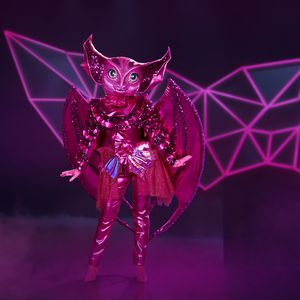 Sie versteckte sich hinter "Masked Singer"-Fledermaus!