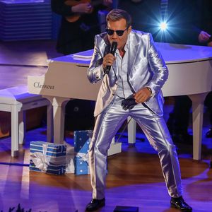 Hier wird Dieter Bohlen auf Zähnen getragen!