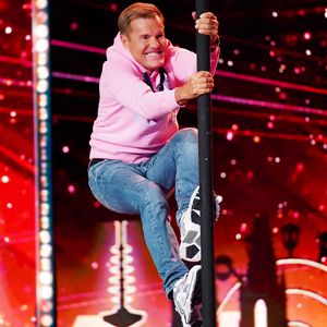 "Das Supertalent": Dieter Bohlen zeigt Können an der Stange!