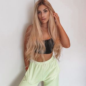 Dijana Cvijetic beim Arzt: Sie hat einen Knoten ertastet