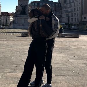 Dasselbe Kussfoto geteilt: Ist das Diogo Sangres Freundin?
