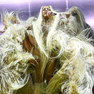 So ausgefallen war Doja Cats Bühnenshow auf dem Coachella!