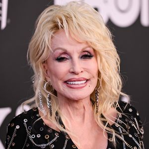 "Passen gut zusammen": Dolly Parton schwärmt von ihrem Mann