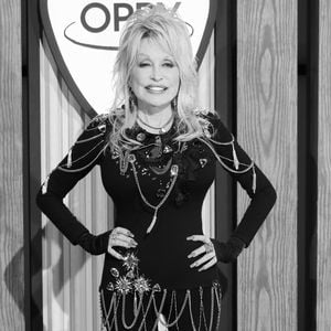 Eilmeldung: Country-Legende Dolly Parton (†80) ist tot