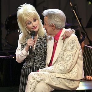 Dolly Parton schrieb "I Will Always Love You" für Kündigung
