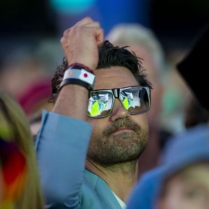 Entdeckt? "Mamma Mia"-Star geht auf Duran-Duran-Konzert ab!