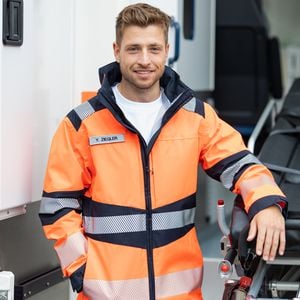 Dominik Flade feiert kleines Comeback bei "Alles was zählt"