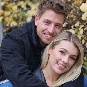 Frisch verliebt: AWZ-Star Dominik Flade dreht mit Freundin!