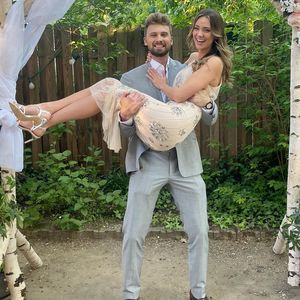 Üben Dominik Stuckmann und seine Anna hier für ein Baby?