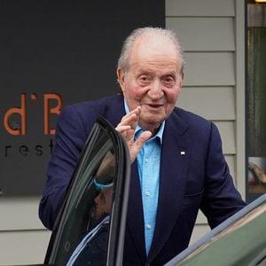 Urlaub am Comer See: Juan Carlos mit einer Frau gesichtet