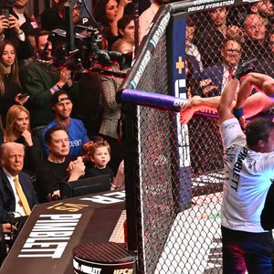 Elon Musk nimmt seinen Sohn X (4) zu einem MMA-Kampf mit