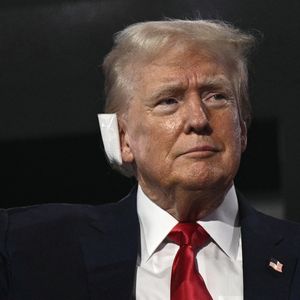 FBI unsicher: Traf Donald Trump eine Kugel oder Splitter?