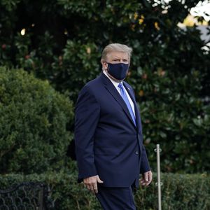 Corona-Maßnahme: Donald Trump wird im Krankenhaus behandelt