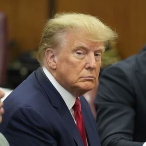 Auf der Epstein-Liste: Donald Trump streitet die Vorwürfe ab