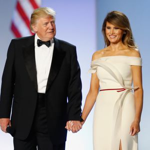 "Sie kichern": Friseur packt über Donald Trumps Ehe aus