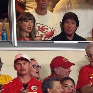 Taylor Swift feuert mit Tom Cruise ihren Mann beim Spiel an