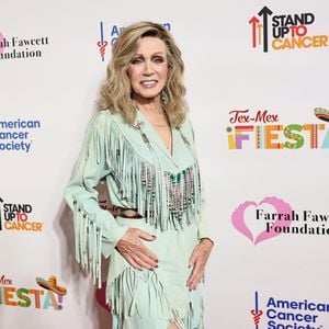 OnlyFans-Star mit 85: Donna Mills kassiert ordentlich ab