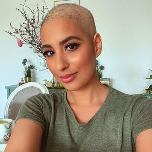 "Nur Haare": Krebskranke Dounia Slimani rasiert sich Glatze