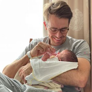 Überraschung! Dr. Johannes Wimmer ist Vater geworden