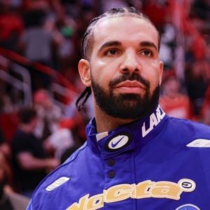 Drake verpasst Hochzeit seiner Baby-Mama mit Muay-Thai-Lover