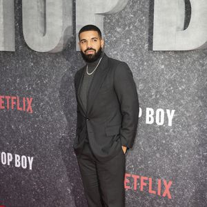 Rapper Drake gönnte sich eine Kette für eine Million Dollar