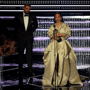 Superstar Rihanna twittert an Bundeskanzlerin Angela Merkel