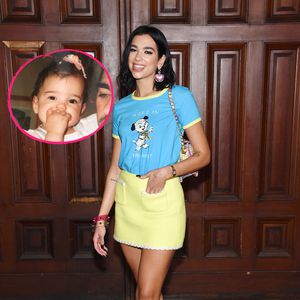 In Papas Armen: So knuffig war Dua Lipa als kleines Mädchen