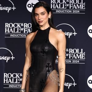 Dua Lipa und Tom Cruise feiern die Oasis-Reunion in London