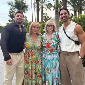 Duncan James' neuer Partner zieht bei ihm & seiner Mama ein