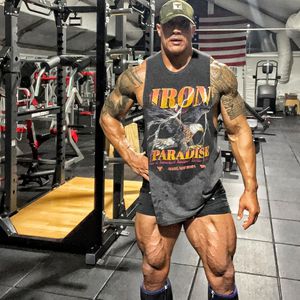 Massive Beinmuskeln! The Rock (49) haut Fans mit Gym-Pic um