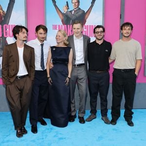 Pamela Anderson & Liam Neeson bringen Söhne mit zur Premiere