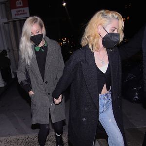 Kristen Stewart erstmals nach Verlobungs-News gesichtet!