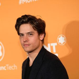 Glaubt Dylan Sprouse etwa an Liebe auf den ersten Blick?