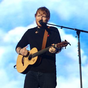Mega-Überraschung: Ed Sheeran holt spontan Fan auf die Bühne