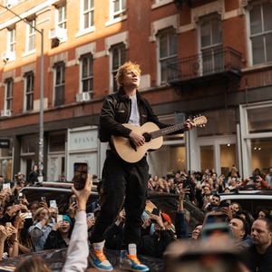 Straßenkonzert: Ed Sheeran hat Ärger mit indischer Polizei