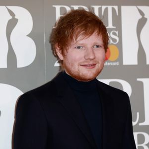 Bizarre Vorliebe? Darum hat Ed Sheeran 'ne Torte im Schritt!