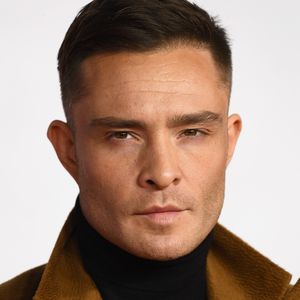 Schlägertyp? Ed Westwick wehrt sich mit Stock