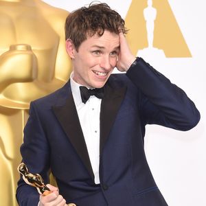"Zusammengebrochen": So gewann Eddie Redmayne seinen Oscar!