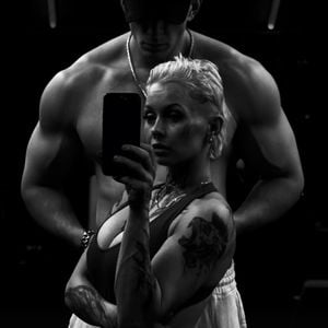 Edith Stehfest zeigt sich leicht bekleidet mit ihrem Neuen