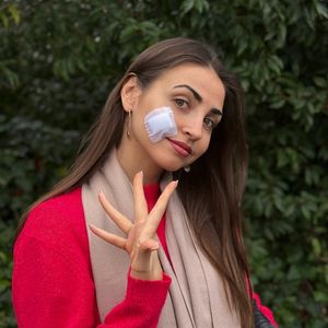 Ekat Leonova musste Muttermal im Gesicht entfernen lassen