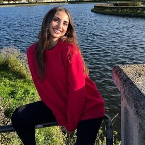 Ekat Leonova gibt die Hoffnung auf die große Liebe nicht auf