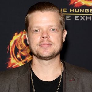Huch! "Hunger Games"-Elden Henson mit Flechtfrisur