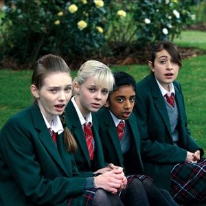 Serie: Netflix legt Teenie-Hit "Frontalknutschen" neu auf