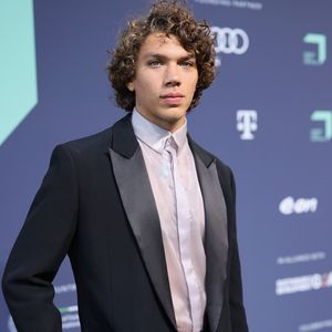 "Schöner Mann": Fans geflasht von Boris Beckers Sohn Elias